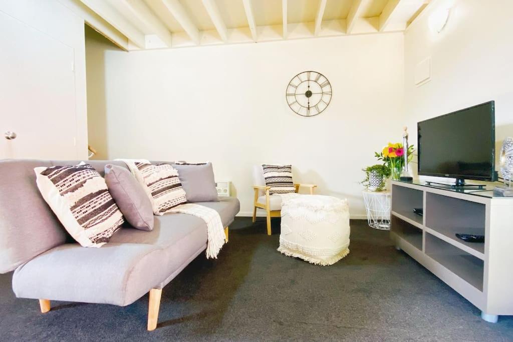 Ferienwohnung Hideaway Rima - In The Cbd Queenstown Exterior foto